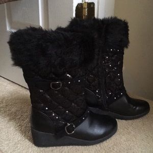 Piper sparkly boots sz 6 adults/sz 4 kid. New